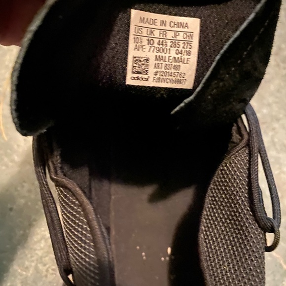 Sneakers Bundle - Picture 7 of 16